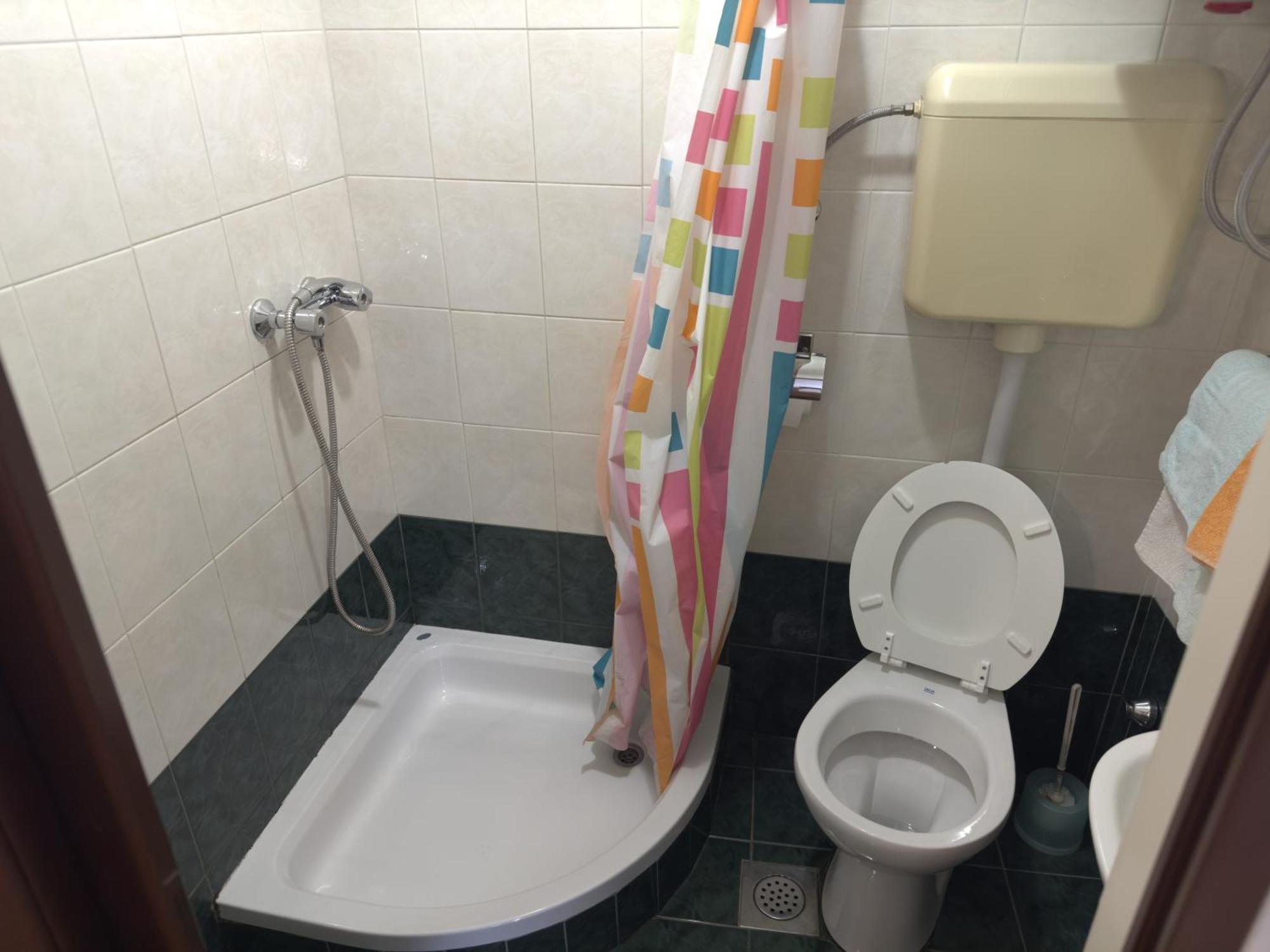 Guesthouse Kuca Na Sterne ロヴラン エクステリア 写真