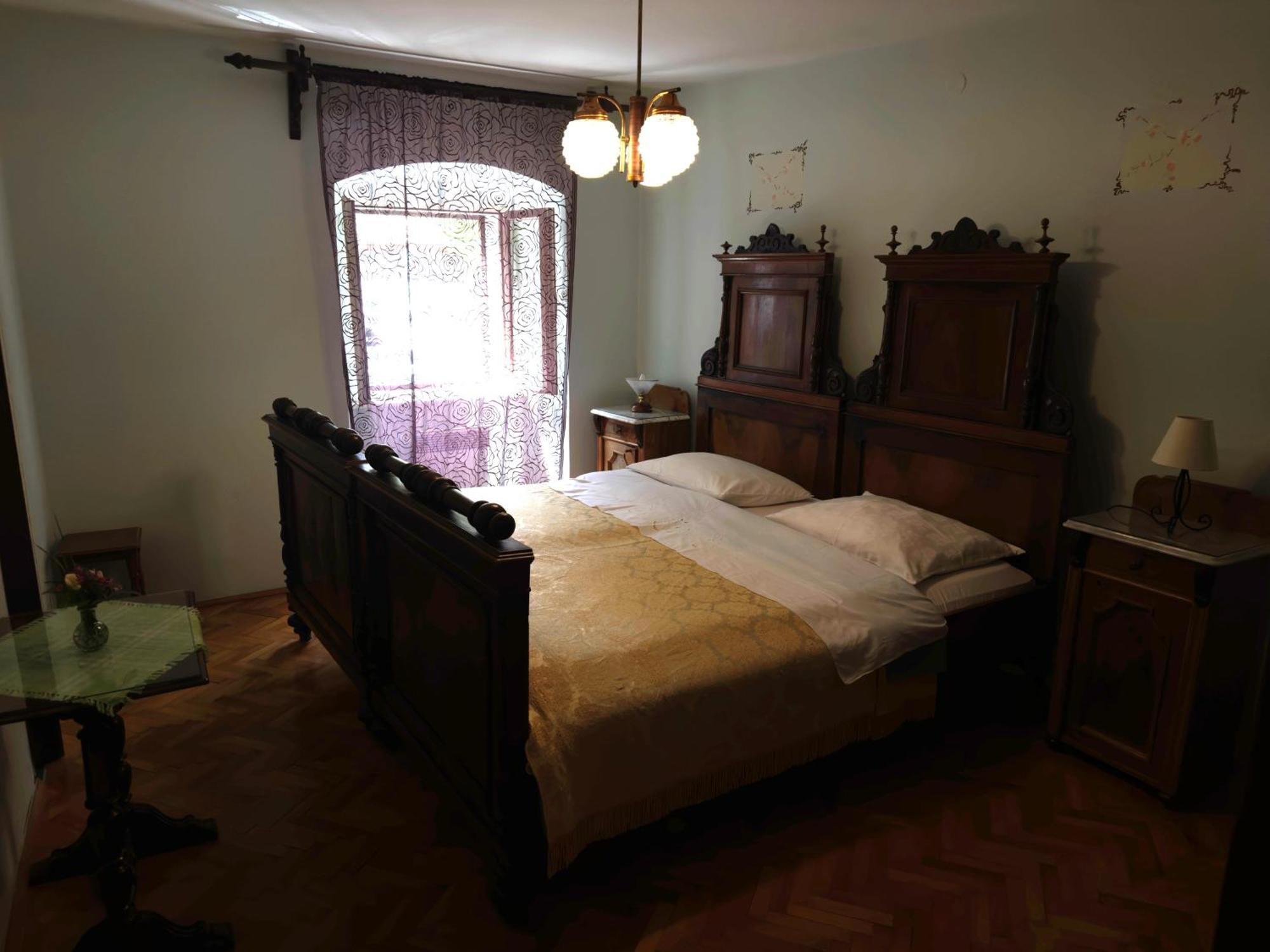Guesthouse Kuca Na Sterne ロヴラン エクステリア 写真